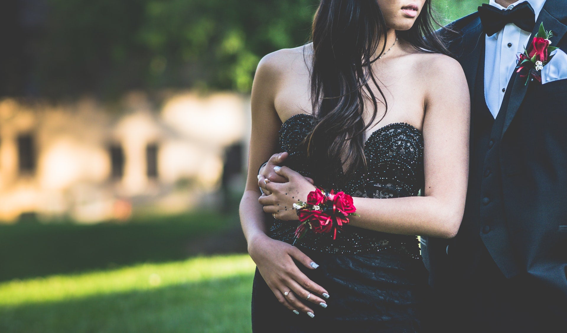 bras to wear under prom dresses Do You Wear A Bra Under A Prom Dress?